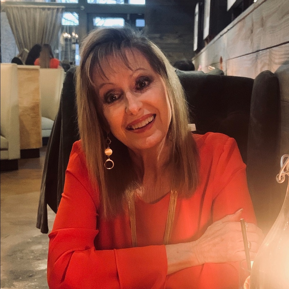 Meet your Posher, Nikki